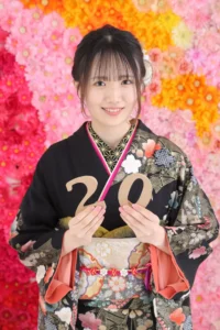 黒の振袖　２０